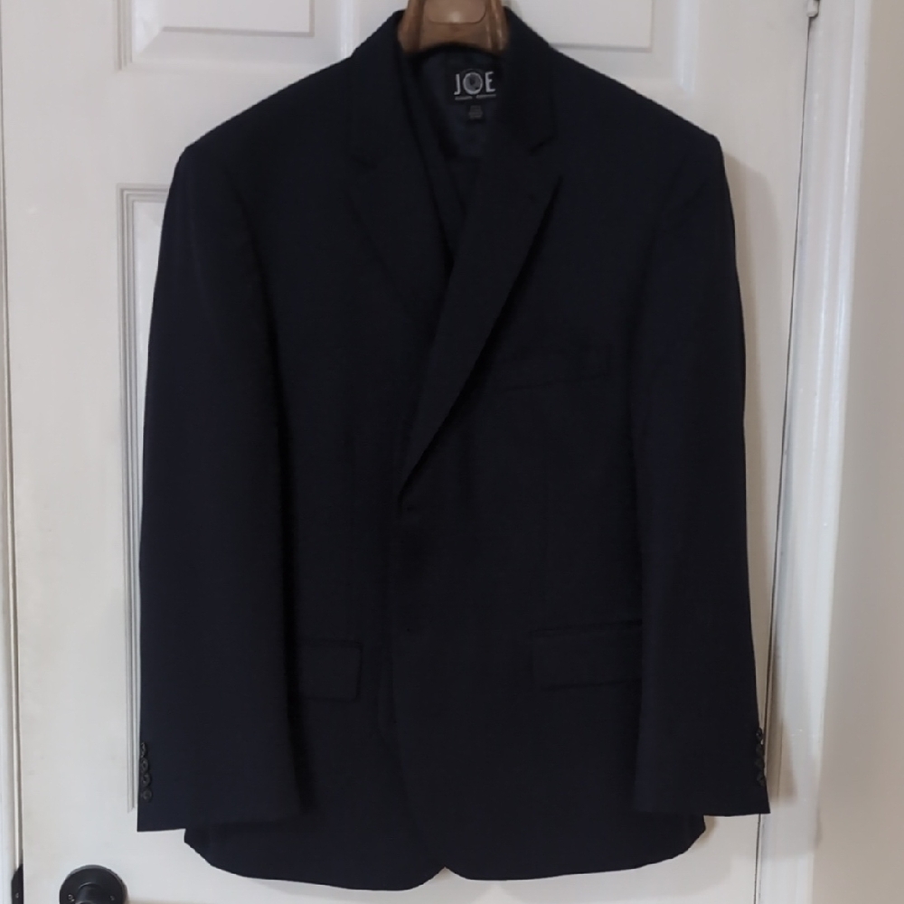 Joseph Abboud Men's Navy-Blue  Single-Breasted 2 Piece Suit